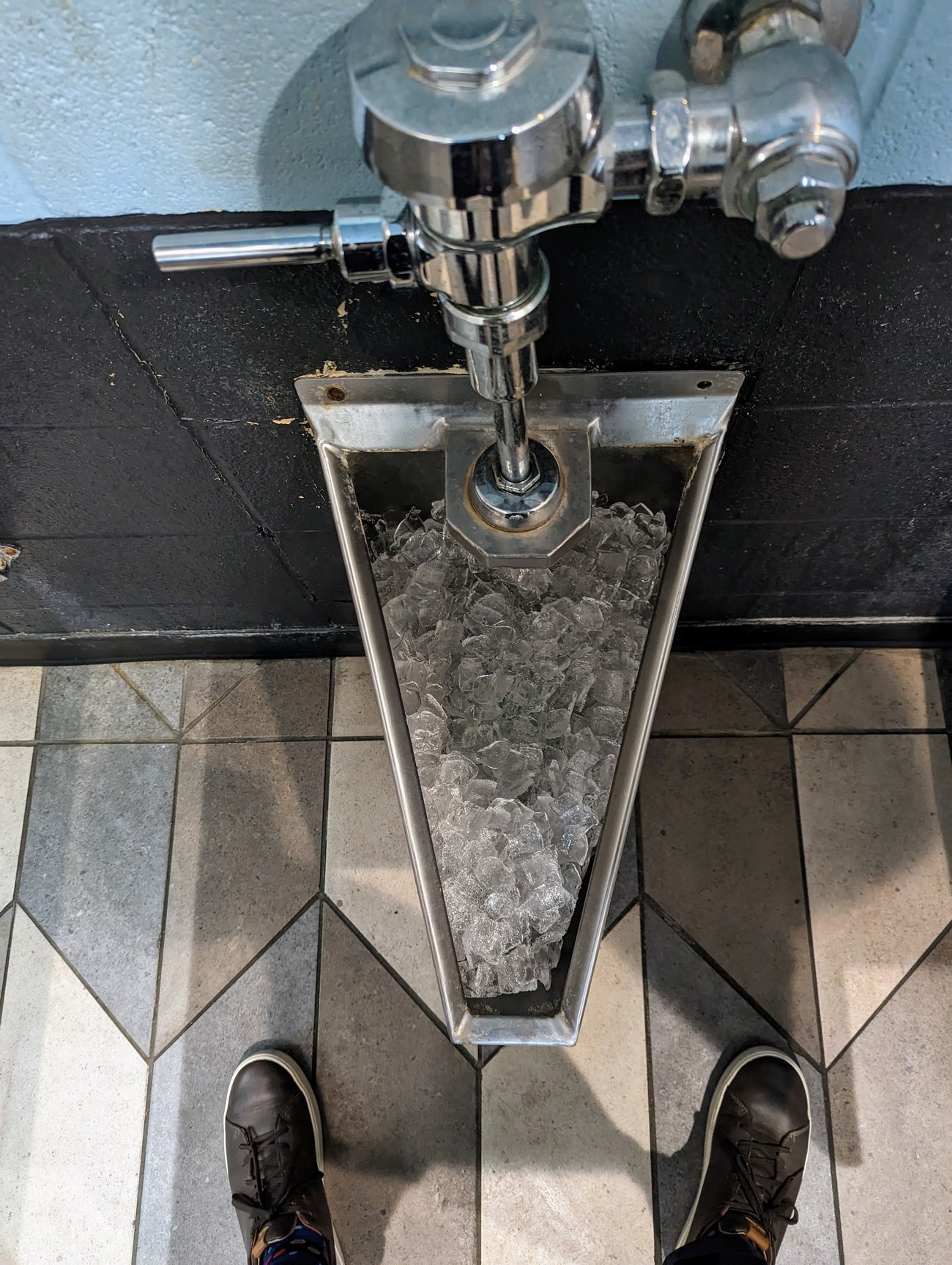 Iced Urinal